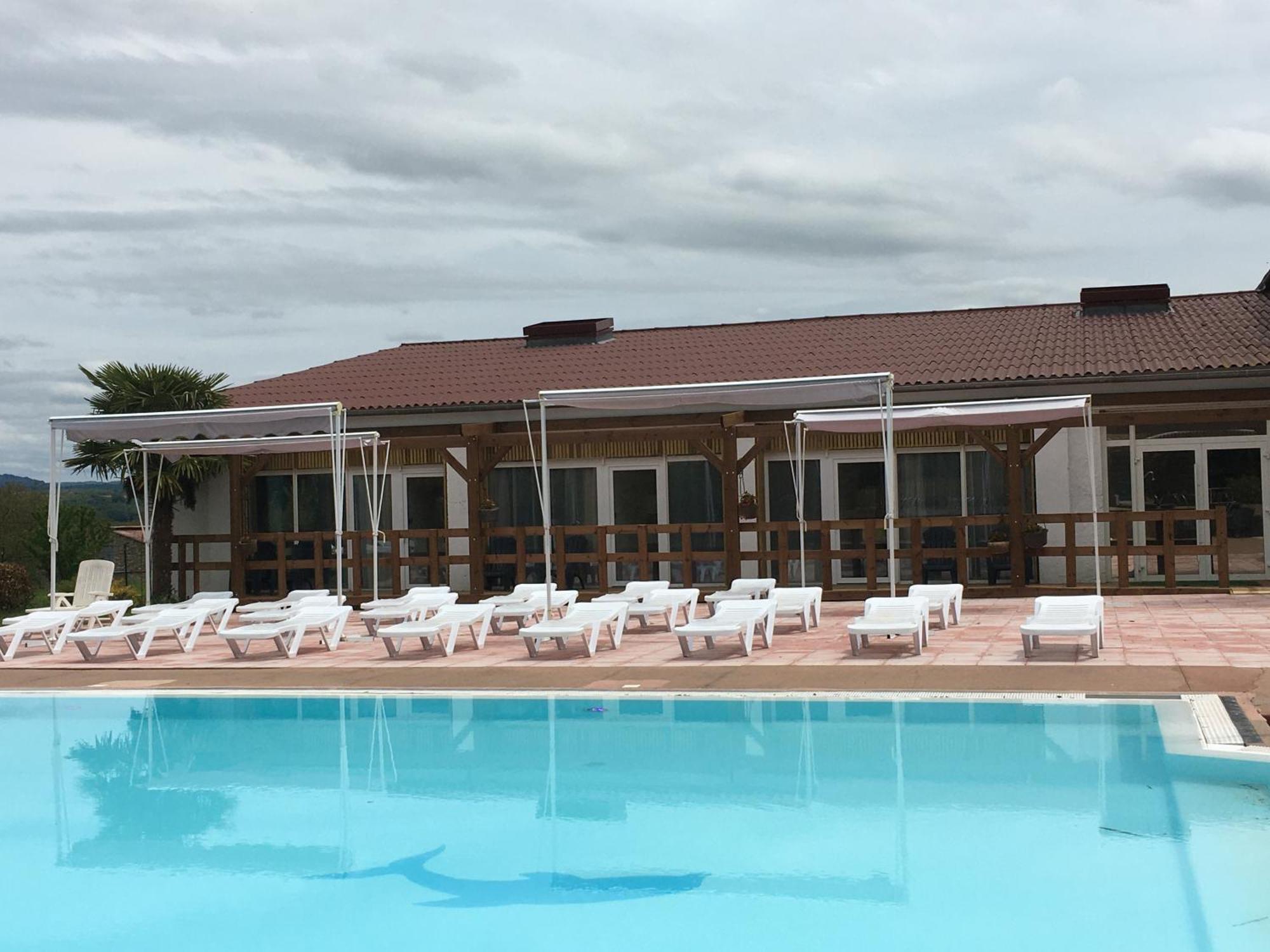 Hotel Restaurant - Le Vieux Pigeonnier Loubressac Ngoại thất bức ảnh
